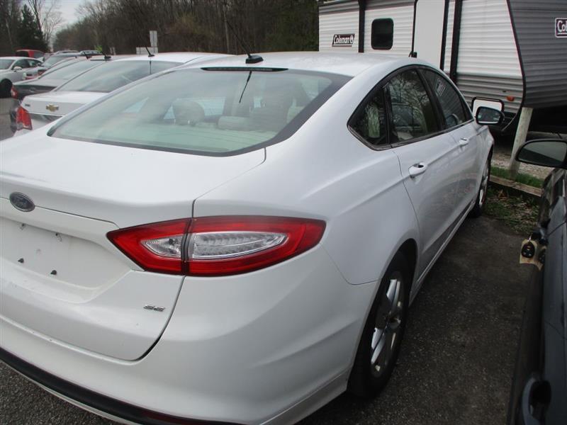 Ford Fusion SE 2013