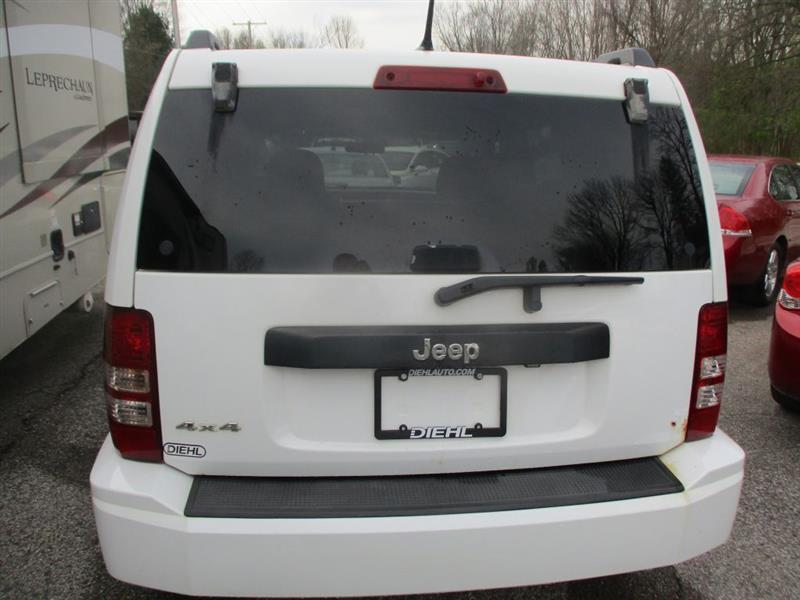 Jeep Liberty Sport 4WD 2011