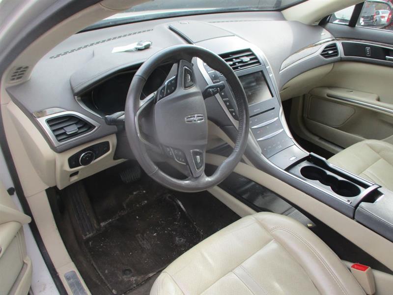 Lincoln MKZ AWD 2013