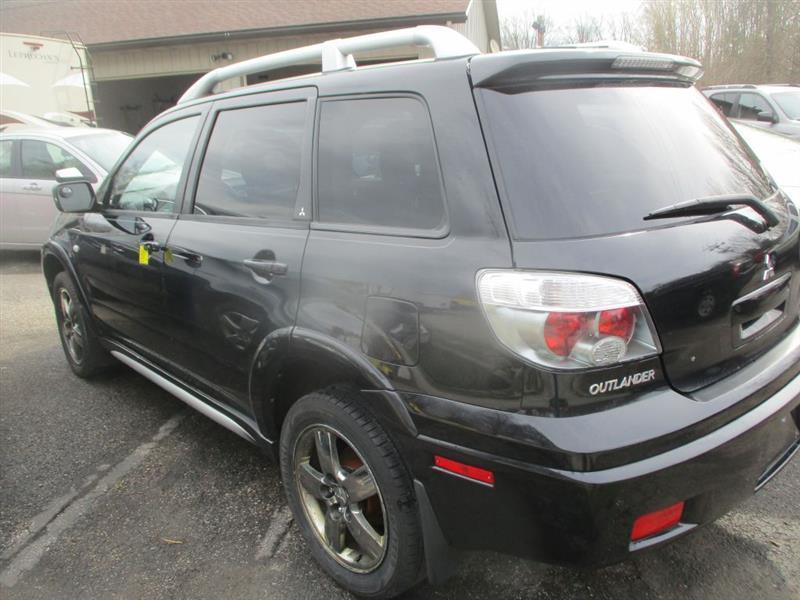 Mitsubishi Outlander SE 2WD 2006