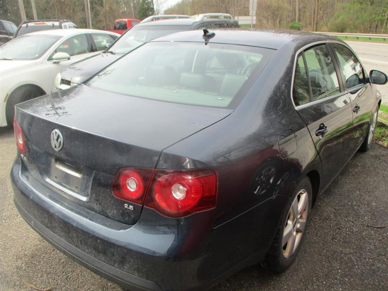 Volkswagen Jetta SE 2009