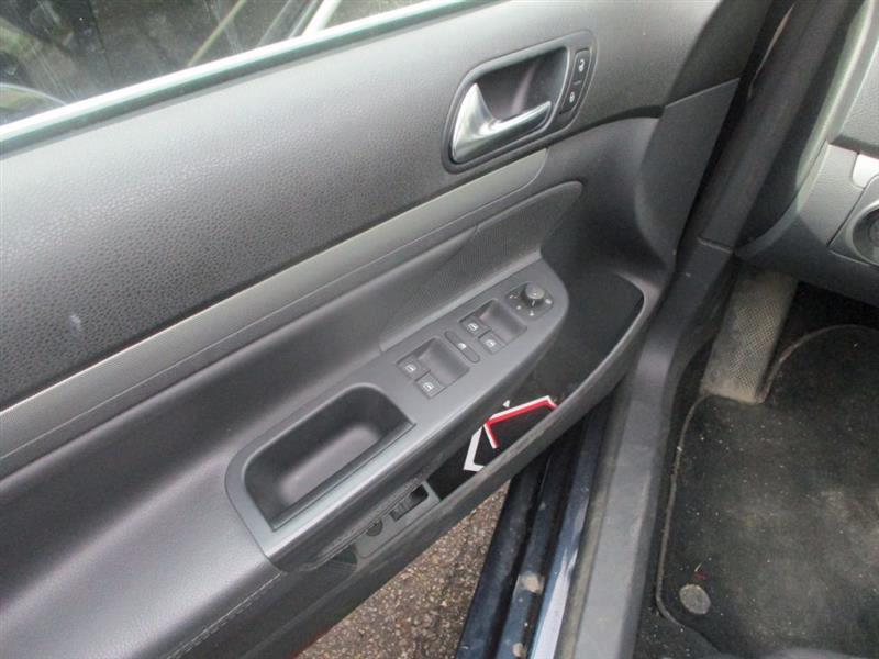 Volkswagen Jetta SE 2009