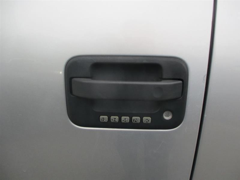 Ford F-150 XL SuperCab 8-ft. Bed 4WD 2013