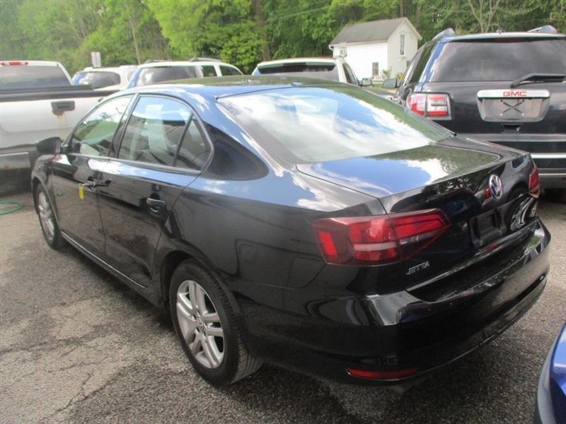 Volkswagen Jetta 1.4T S 6A 2018