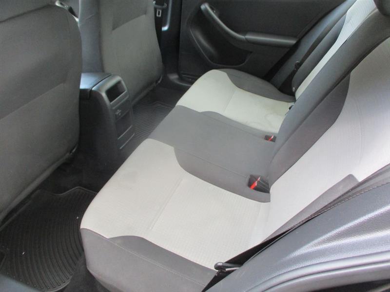Volkswagen Jetta 1.4T S 6A 2018