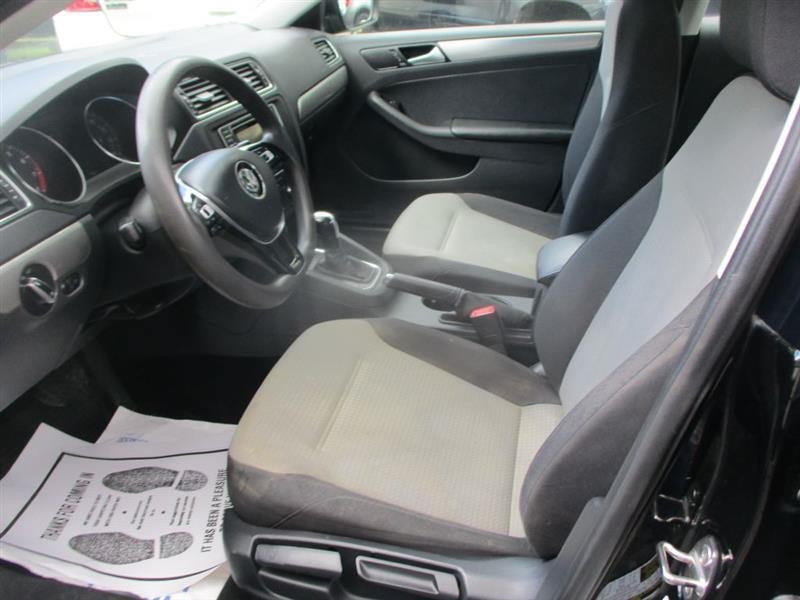 Volkswagen Jetta 1.4T S 6A 2018