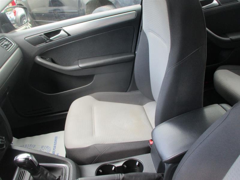 Volkswagen Jetta 1.4T S 6A 2018