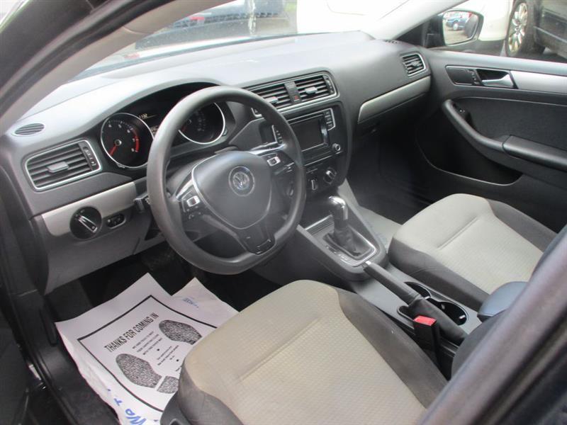 Volkswagen Jetta 1.4T S 6A 2018