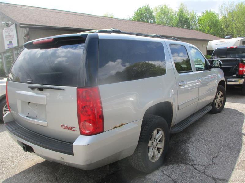 GMC Yukon XL  2012