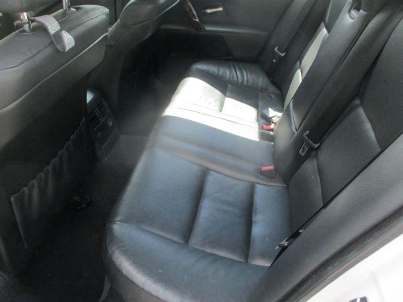 BMW 5-Series 530i 2004