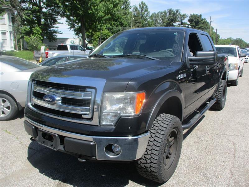 Ford F-150 XL SuperCrew 5.5-ft. Bed 4WD 2013