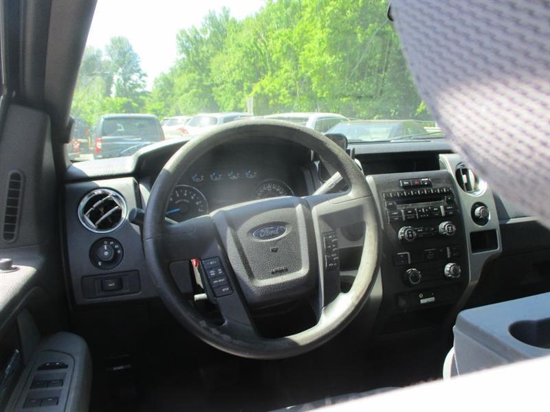 Ford F-150 XL SuperCrew 5.5-ft. Bed 4WD 2013