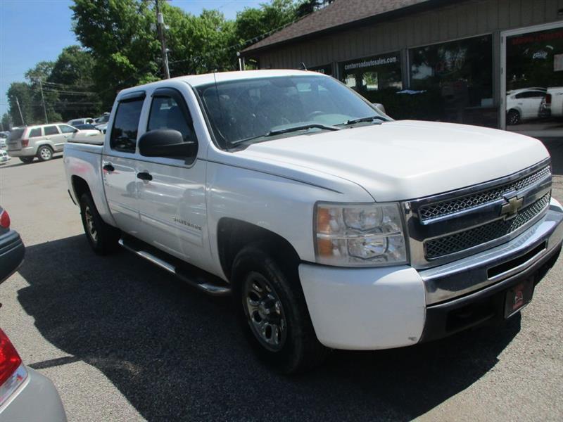 Chevrolet Silverado 1500 LS Crew Cab Short Box 4WD 2011