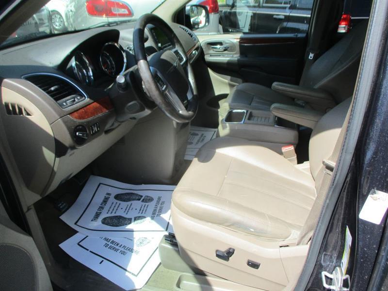 Chrysler Town & Country Touring 2014