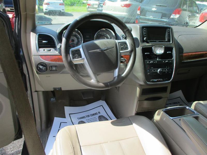 Chrysler Town & Country Touring 2014