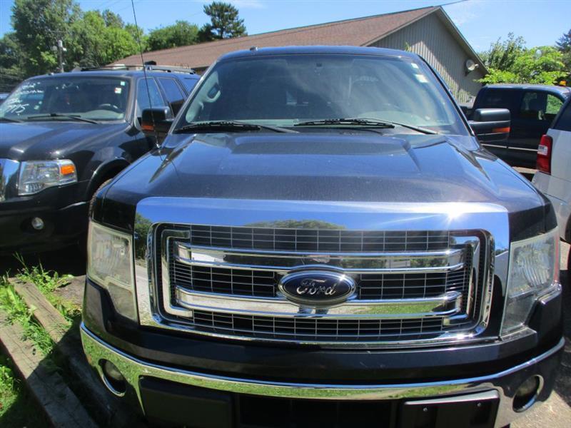 Ford F-150 XL SuperCrew 5.5-ft. Bed 4WD 2014