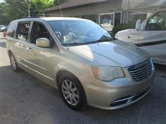 2011 Chrysler Town & Country 