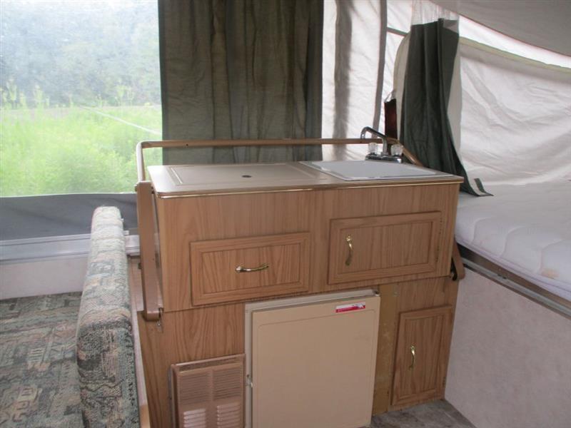 Fleetwood Folding Trailers Unknown  1999