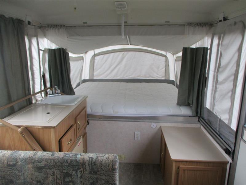 Fleetwood Folding Trailers Unknown  1999