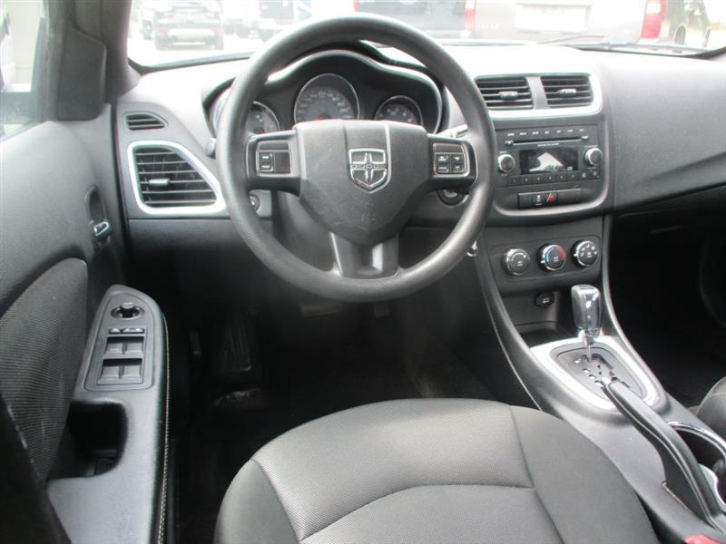 Dodge Avenger SE 2012