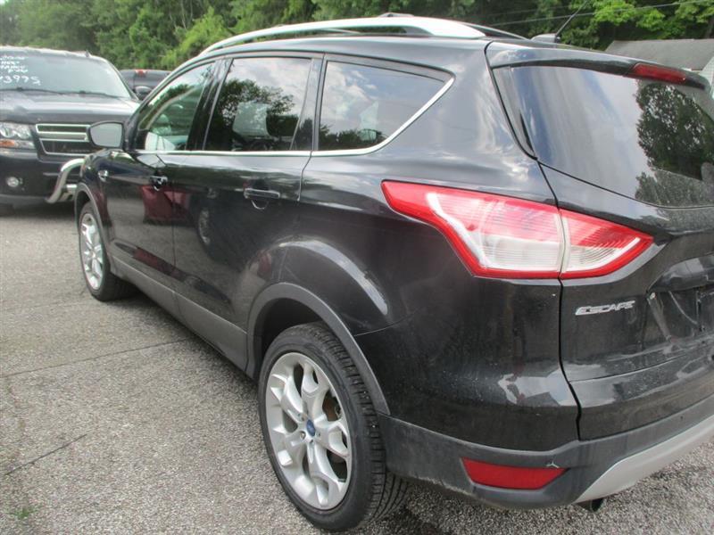 Ford Escape Titanium FWD 2013