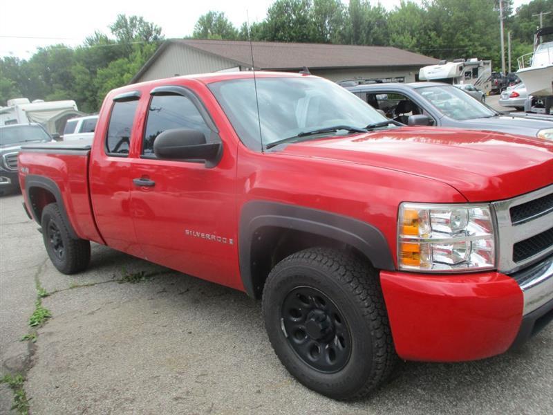 Chevrolet Silverado 1500 Work Truck Ext. Cab Long Box 4WD 2009