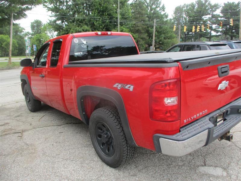 Chevrolet Silverado 1500 Work Truck Ext. Cab Long Box 4WD 2009