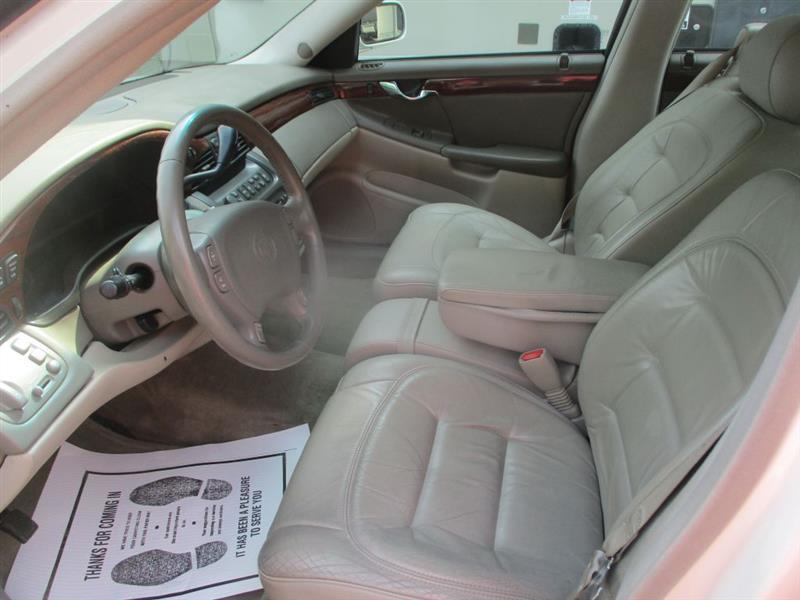 Cadillac DeVille Sedan 2002