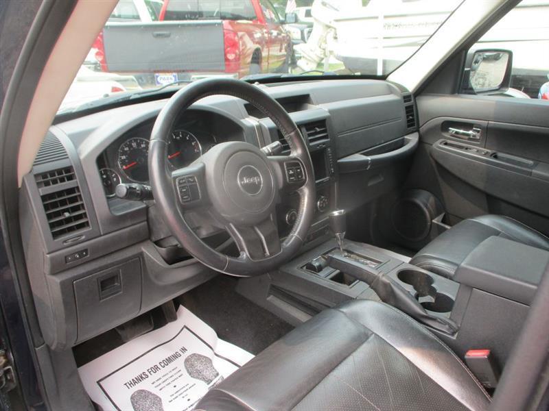 Jeep Liberty Sport 4WD 2012