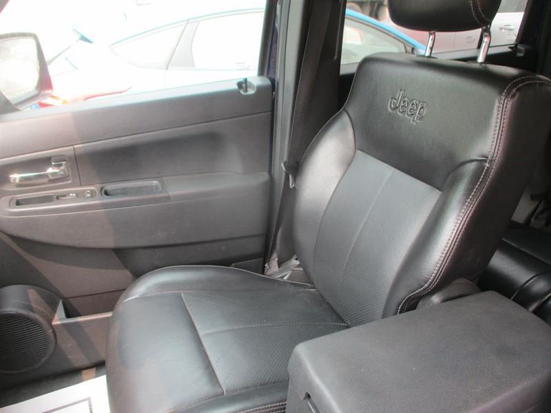 Jeep Liberty Sport 4WD 2012