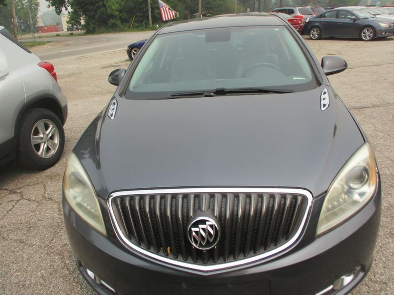 Buick Verano Base 2013