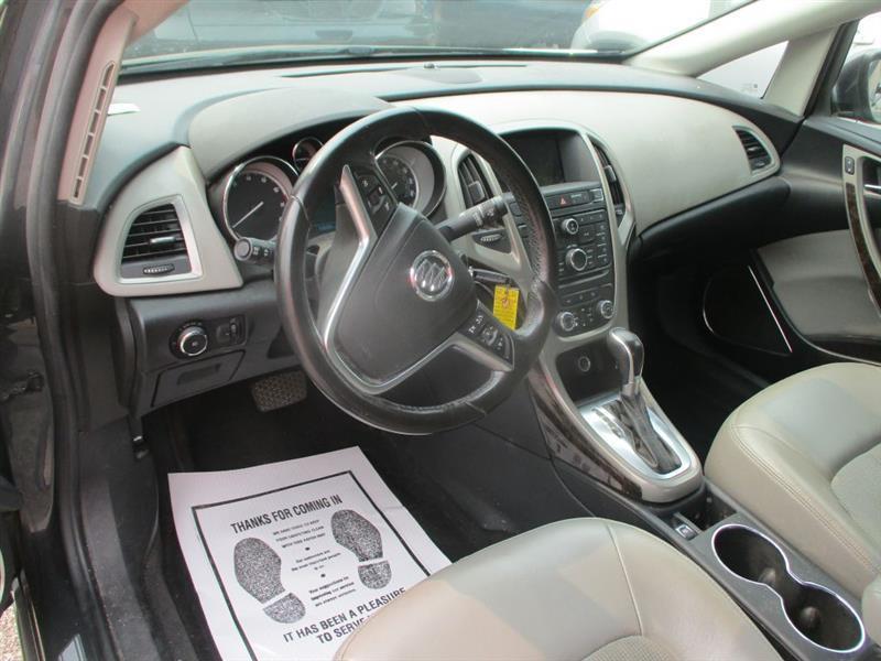 Buick Verano Base 2013
