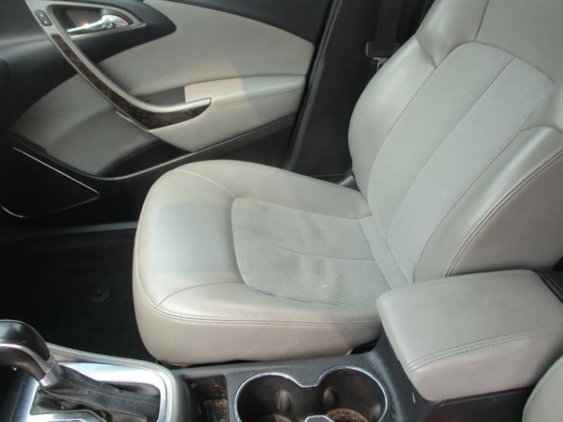 Buick Verano Base 2013