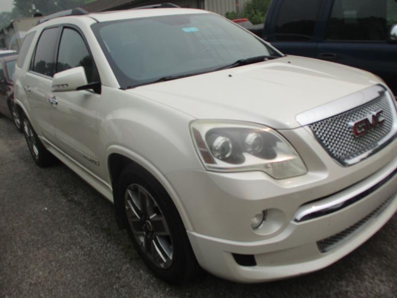 GMC Acadia Denali AWD 2011