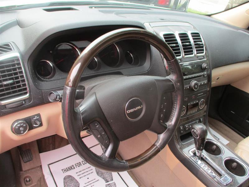 GMC Acadia Denali AWD 2011