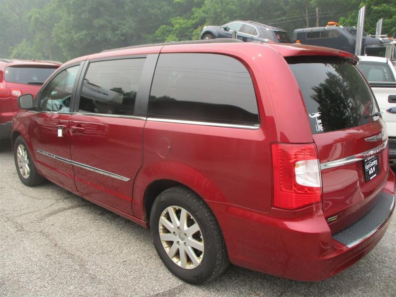 Chrysler Town & Country Touring 2013
