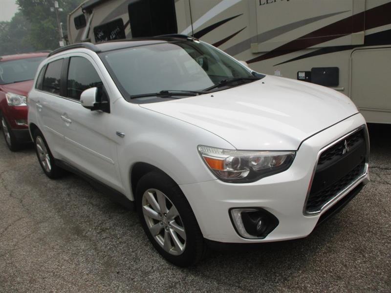 Mitsubishi Outlander Sport SE 2WD 2015