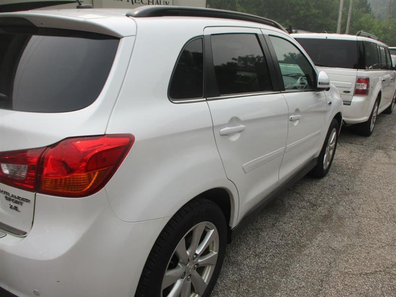 Mitsubishi Outlander Sport SE 2WD 2015