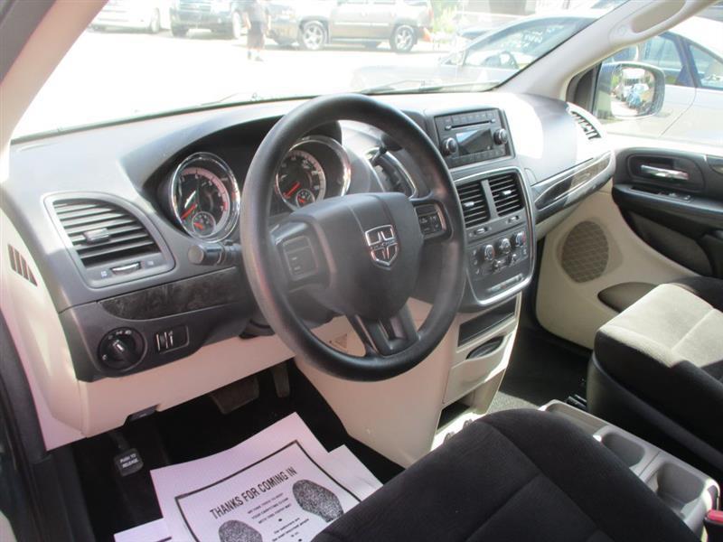 Dodge Grand Caravan SE 2013