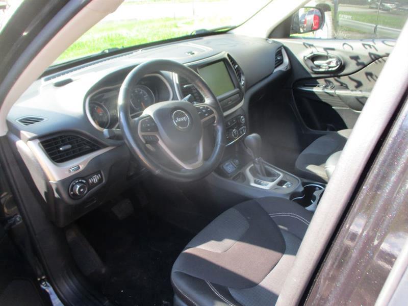 Jeep Cherokee Latitude FWD 2016