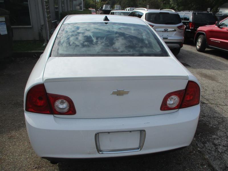 Chevrolet Malibu 1LT 2012