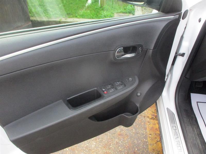 Chevrolet Malibu 1LT 2012