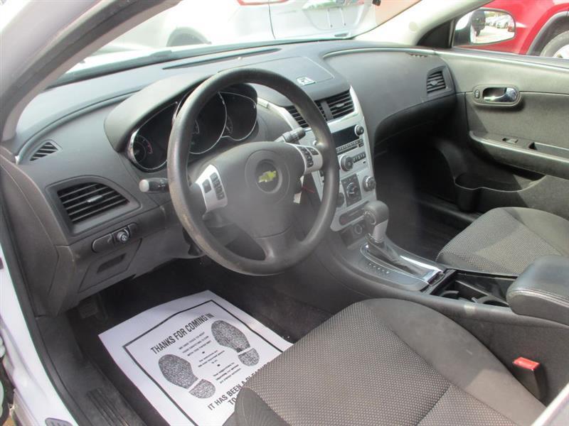Chevrolet Malibu 1LT 2012