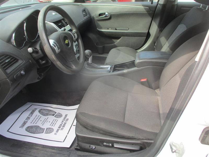 Chevrolet Malibu 1LT 2012