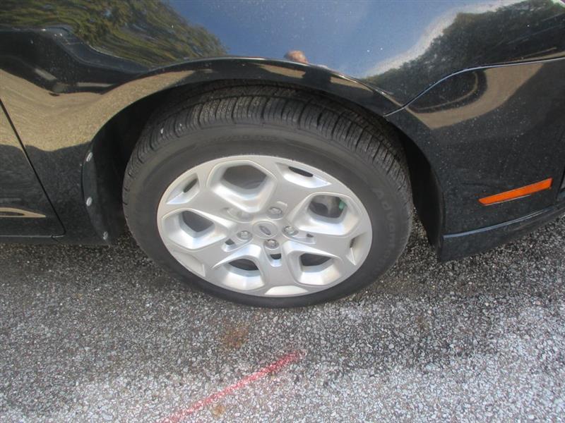 Ford Fusion I4 SE 2011