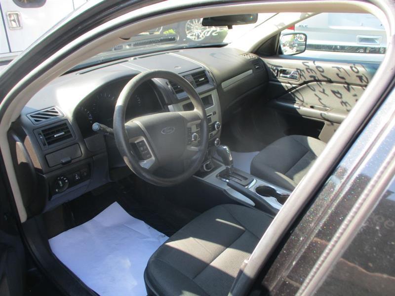 Ford Fusion I4 SE 2011