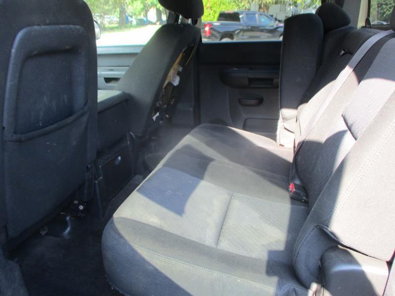 GMC Sierra 1500 SLE Crew Cab 4WD 2011