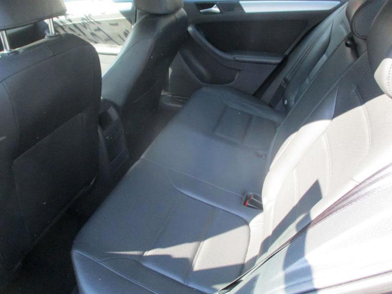 Volkswagen Jetta SE 2013