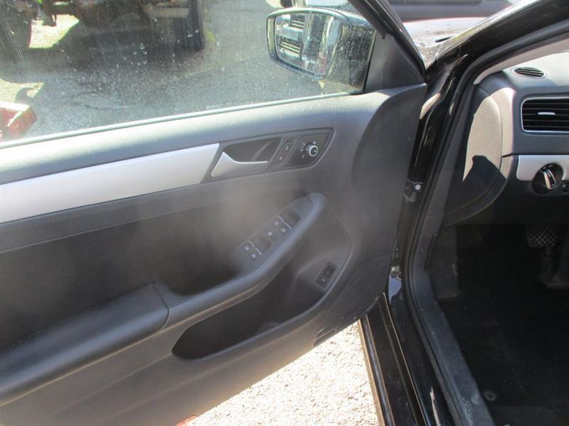 Volkswagen Jetta SE 2013