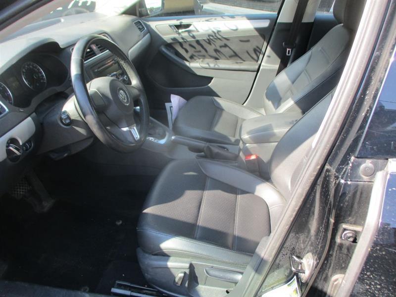 Volkswagen Jetta SE 2013
